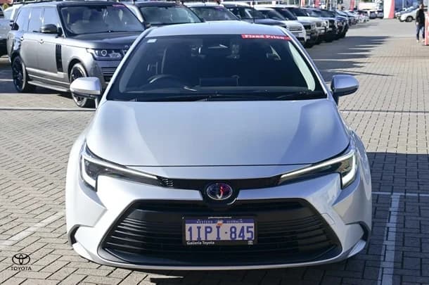 2025 Toyota Corolla Sedan Hybrid Ascent Sport image 4