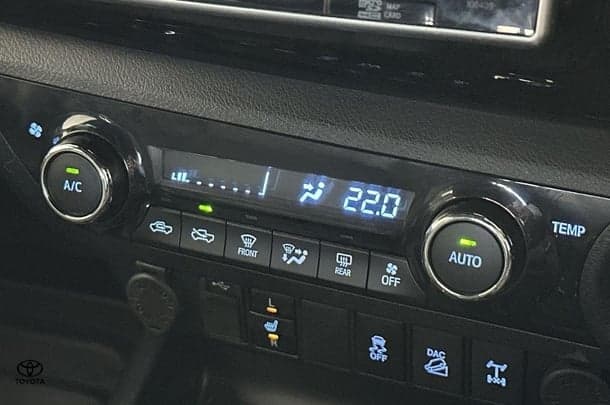 2019 Toyota Hilux Rugged X image 23