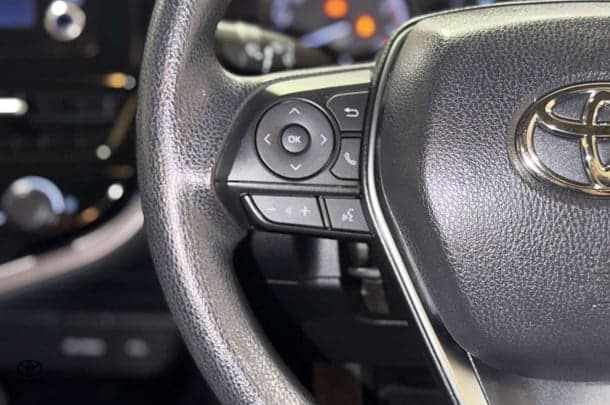 2021 Toyota Camry Ascent image 18