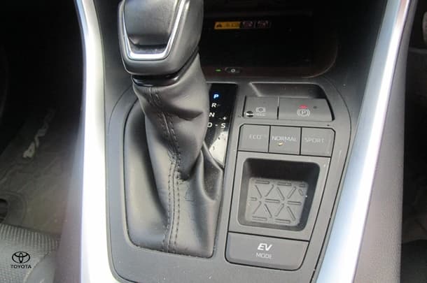 2022 Toyota Rav4 Hybrid Cruiser 2WD image 20
