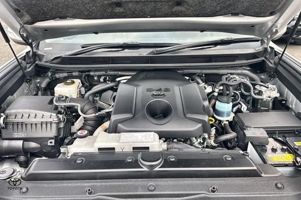 2023 Toyota Prado VX image 26