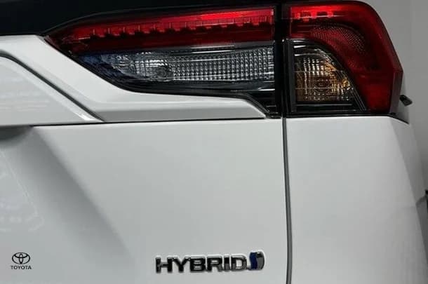 2023 Toyota Rav4 Hybrid GX image 9