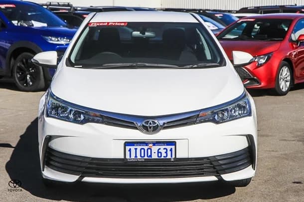 2017 Toyota Corolla Sedan Ascent image 4
