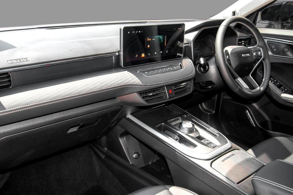2024 GWM Haval Jolion Lux Hybrid Auto image 7
