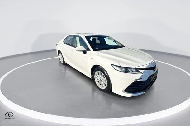 2021 Toyota Camry Hybrid Ascent image 2