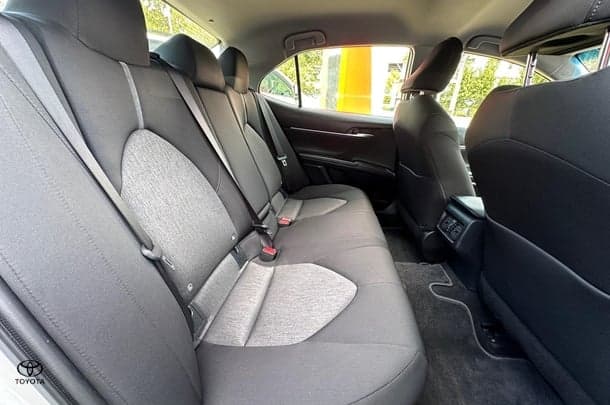2022 Toyota Camry Hybrid Ascent image 11