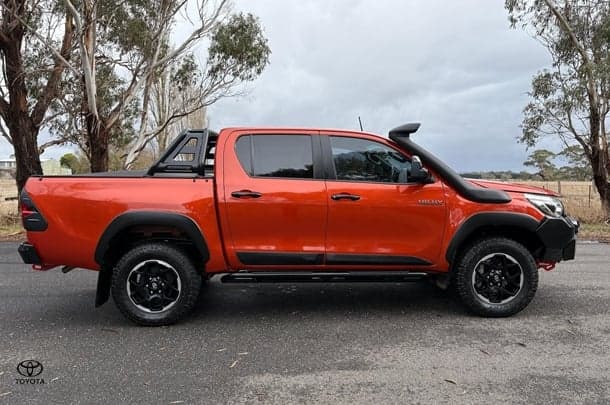 2018 Toyota HILUX Rugged X image 11