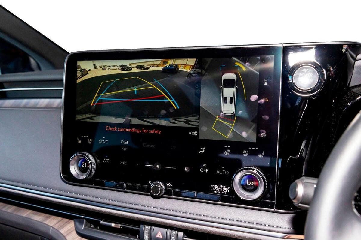 2024 Lexus LM LM350h Sports Luxury Auto 2WD image 16
