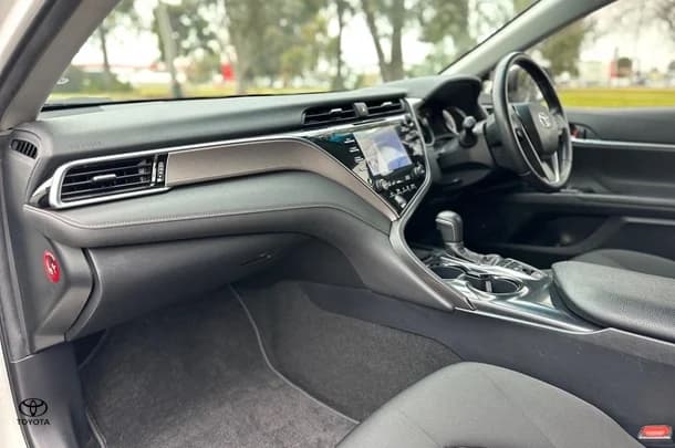 2018 Toyota Camry Hybrid Ascent Sport image 12