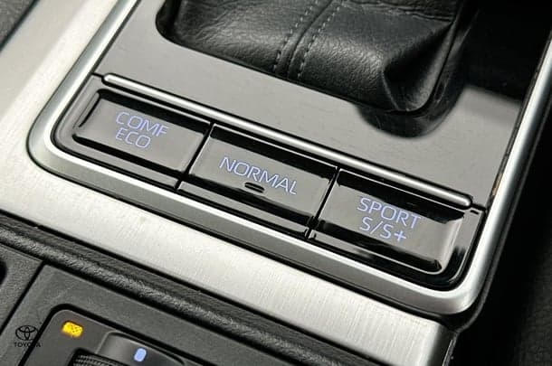 2022 Toyota Prado Kakadu image 28