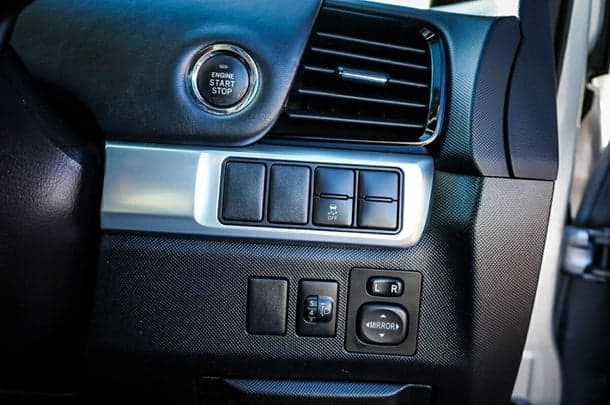 2019 Toyota Tarago GLi image 14