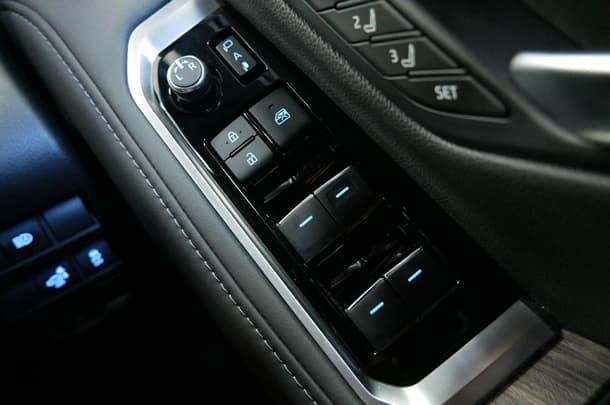 2023 Toyota Landcruiser Sahara image 20