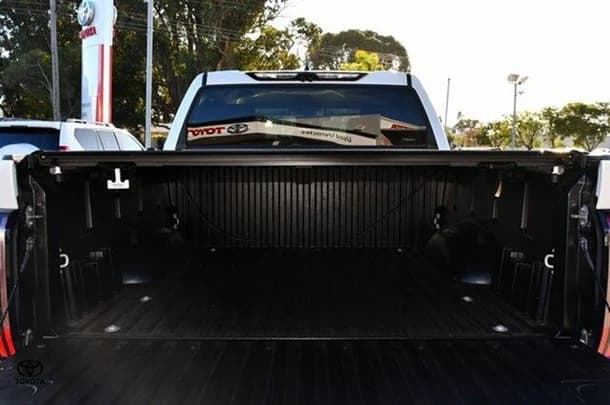 2023 Toyota Tundra Limited image 19