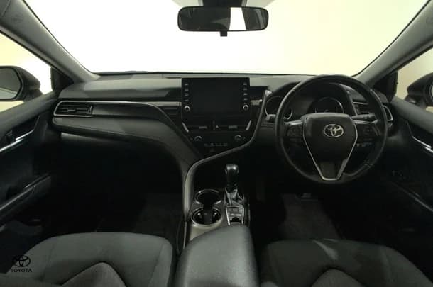 2021 Toyota Camry Hybrid Ascent Sport image 2