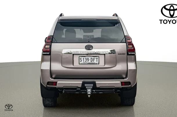 2022 Toyota PRADO Kakadu image 6