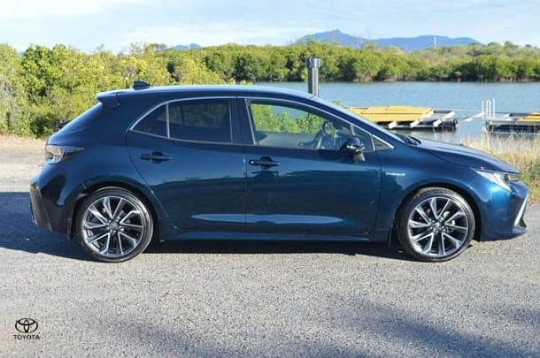 2018 Toyota Corolla ZR image 3