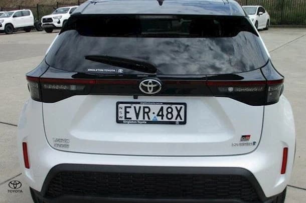 2022 Toyota Yaris Cross Hybrid GR-S image 8