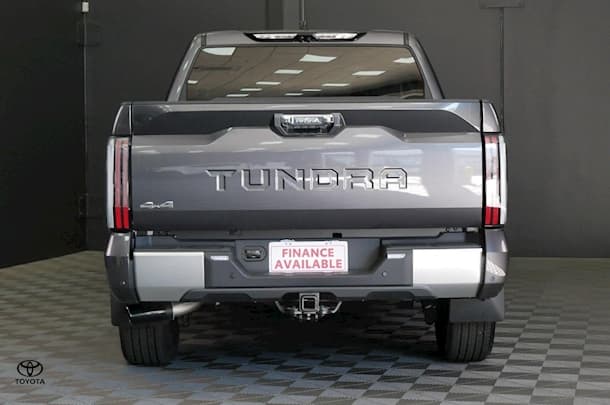 2023 Toyota Tundra Limited image 4