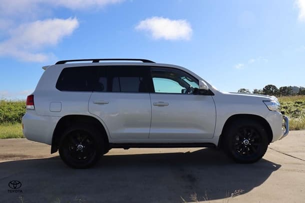 2020 Toyota Landcruiser VX image 7