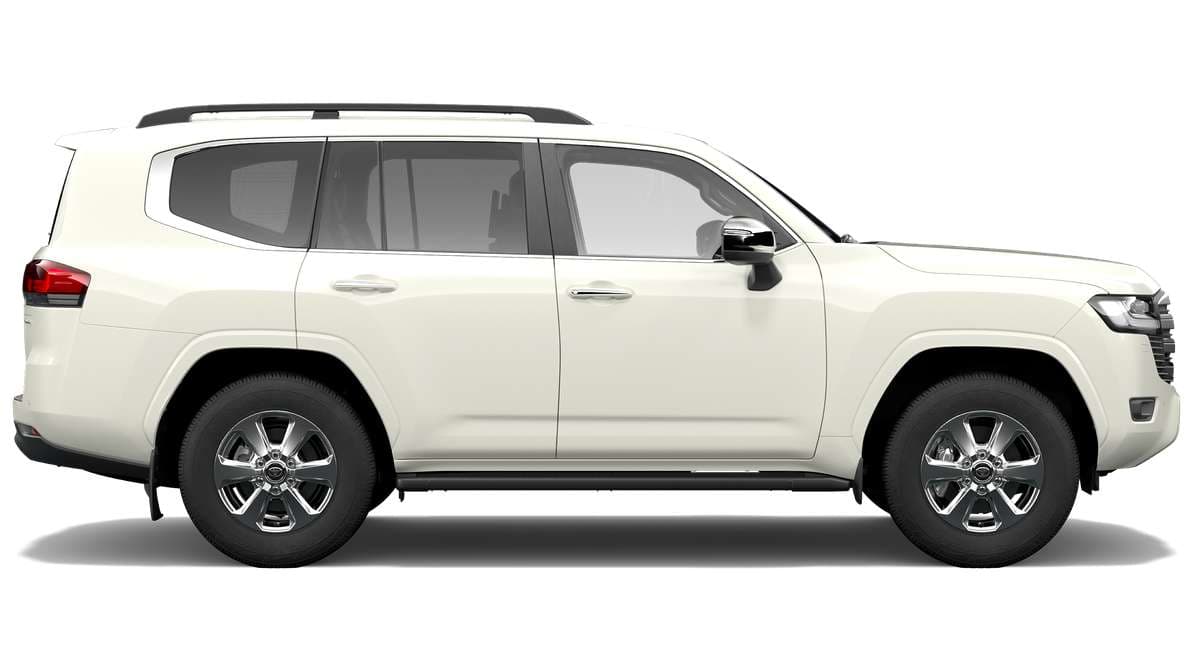2025 Toyota LandCruiser 300 Sahara Automatic image 2