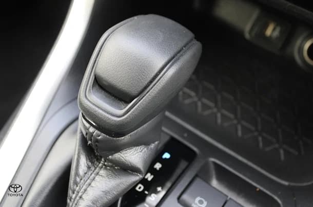2023 Toyota RAV4 Hybrid GX-2WD image 6
