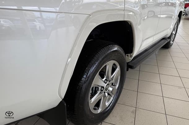 2022 Toyota Landcruiser Sahara image 15