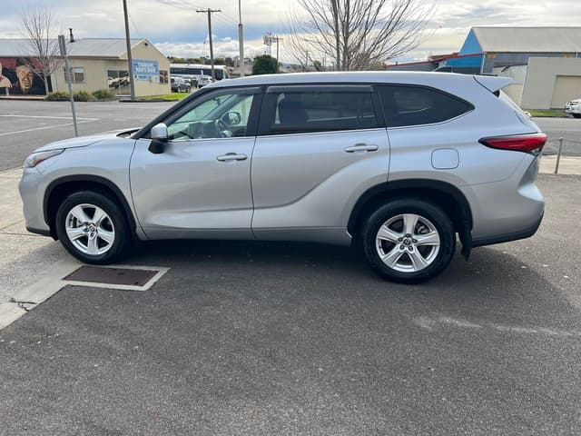 2023 Toyota Kluger GX AWD image 7