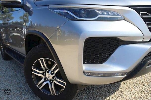 2022 Toyota Fortuner GX image 2