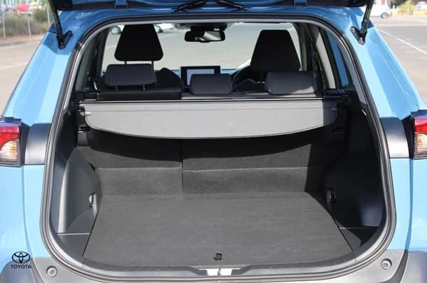 2024 Toyota RAV4 Hybrid GXL-2WD image 12