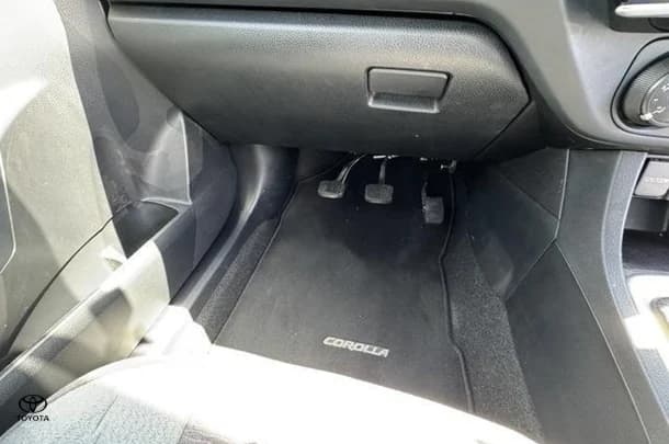 2019 Toyota Corolla Hatch SX image 15