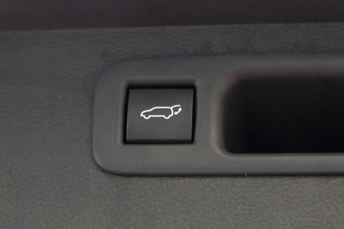 2024 Toyota Kluger Grande Auto eFour image 11