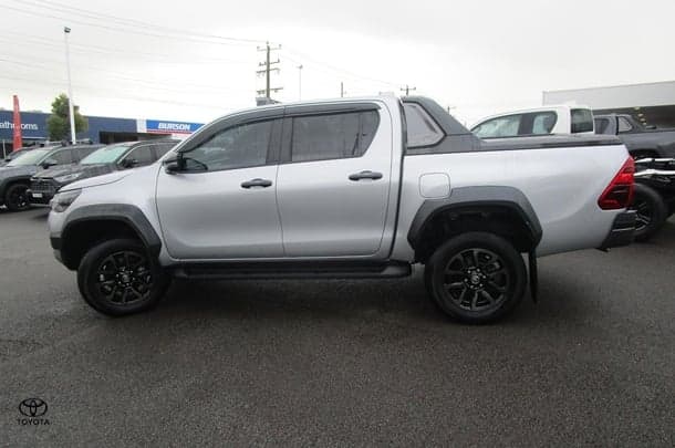 2024 Toyota Hilux Rogue image 8