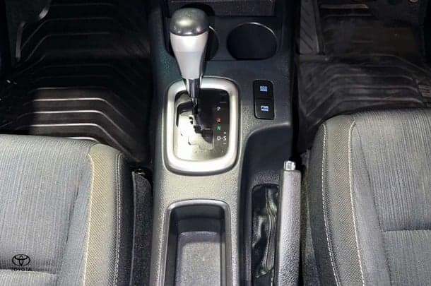2019 Toyota Hilux SR5 image 26