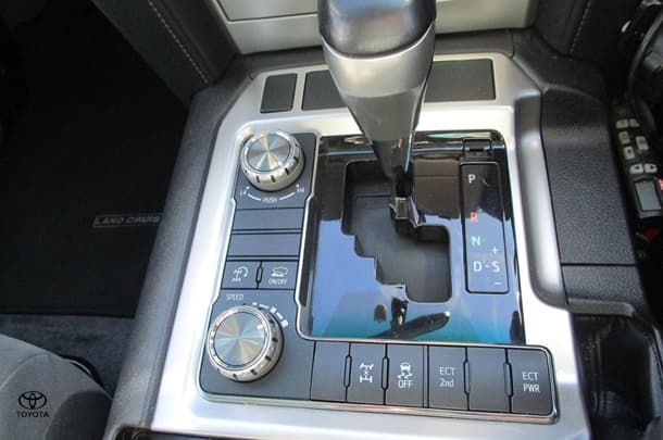 2020 Toyota Landcruiser GXL image 17