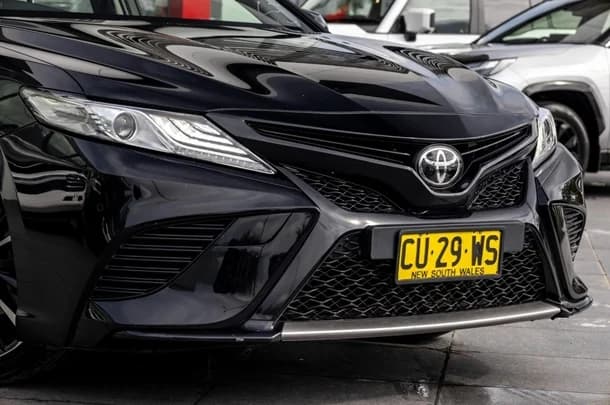 2018 Toyota CAMRY SX image 19