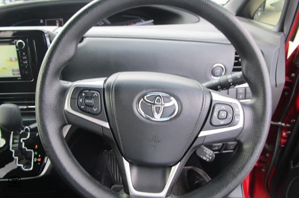 2019 Toyota Tarago GLX image 14