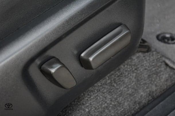 2023 Toyota Hilux 4x4 Rogue image 15