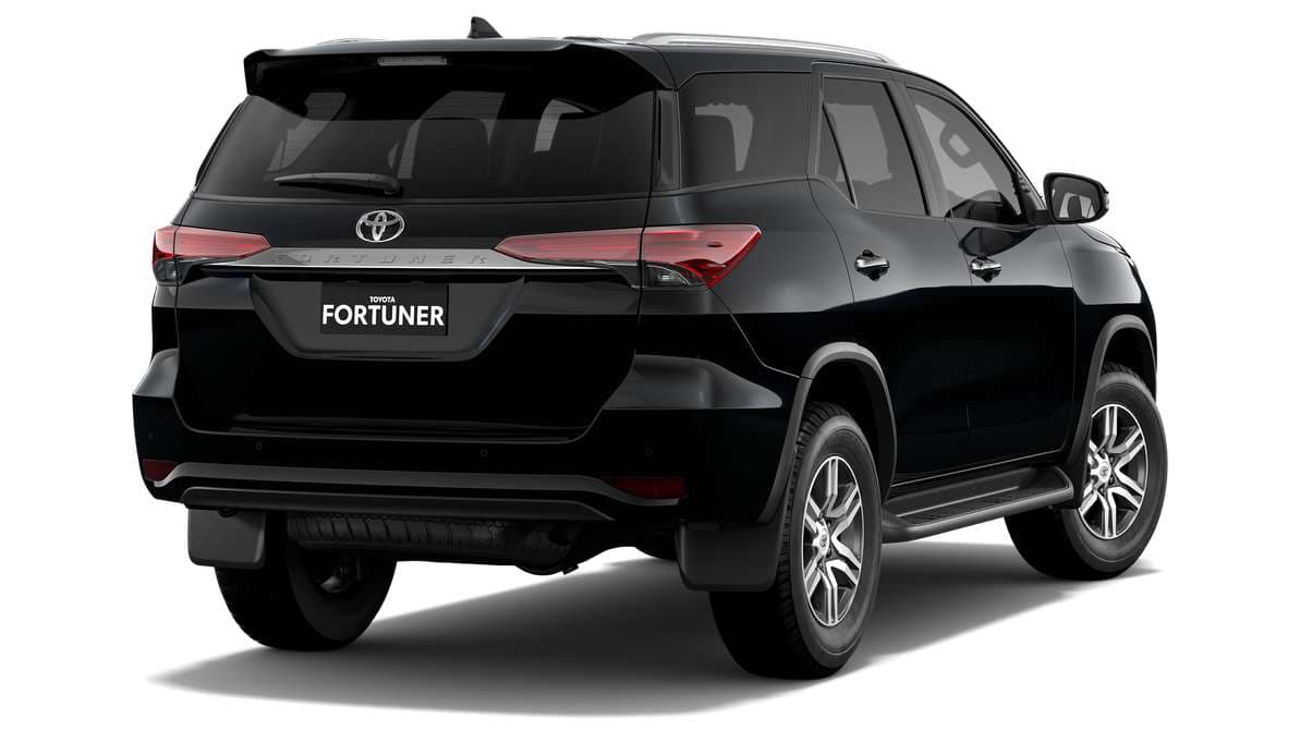 2025 Toyota Fortuner GXL Automatic image 3