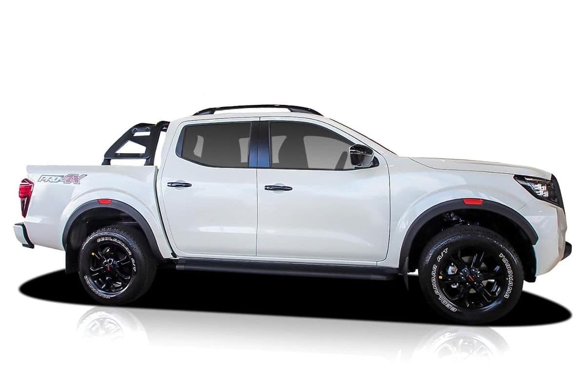 2025 Nissan Navara PRO-4X D23 Manual 4x4 MY24 Dual Cab image 5