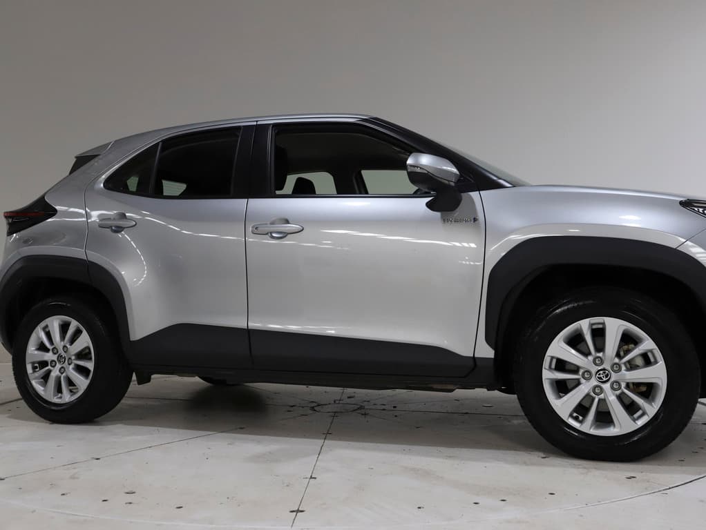 2020 Toyota Yaris Cross Hybrid GX image 24