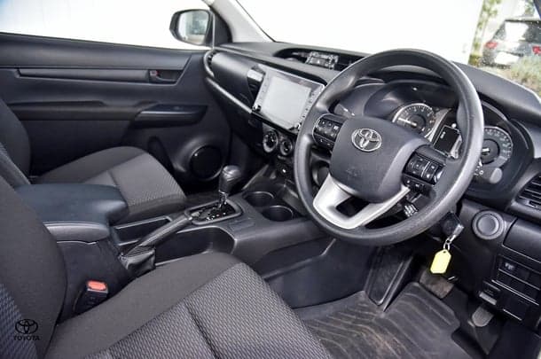 2023 Toyota Hilux 4x2 Workmate image 10