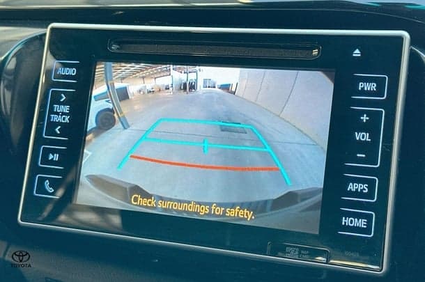 2019 Toyota Hilux Rugged X image 4