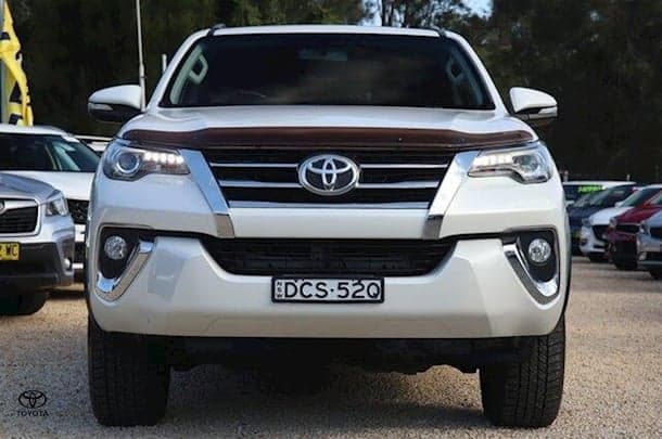2015 Toyota Fortuner Crusade image 17