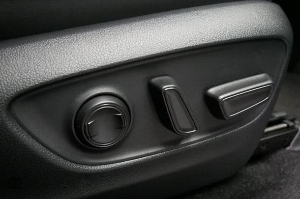 2023 Toyota Landcruiser Sahara image 28