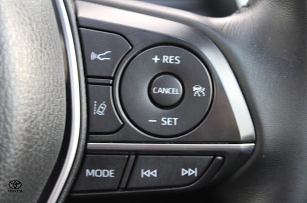 2023 Toyota Camry Hybrid SL image 31