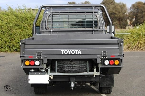 2024 Toyota LC Military GXL image 9