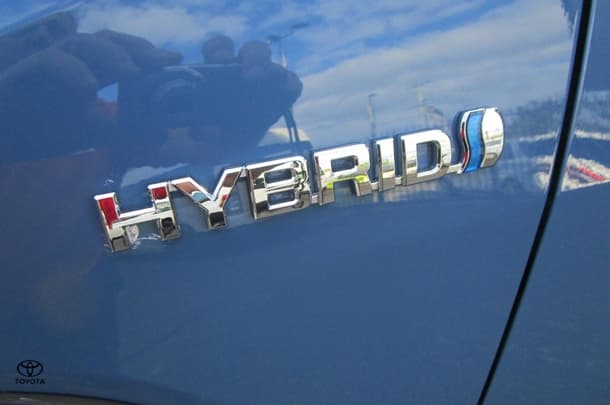 2021 Toyota Rav4 Hybrid Edge AWD image 24