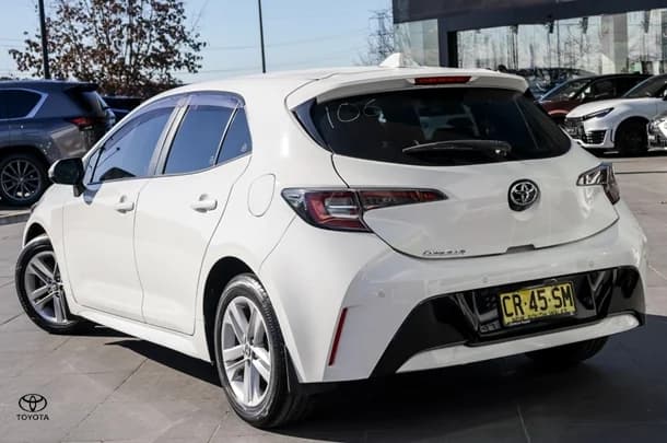 2018 Toyota Corolla Ascent Sport image 2