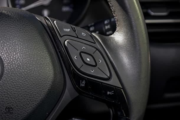 2022 Toyota C-HR Hybrid Koba 2WD image 12
