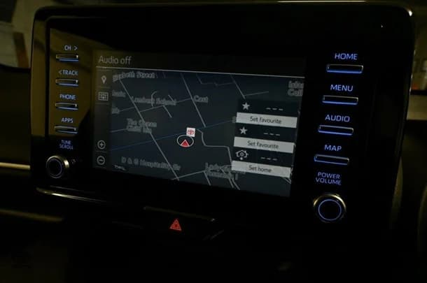 2020 Toyota Yaris SX image 15